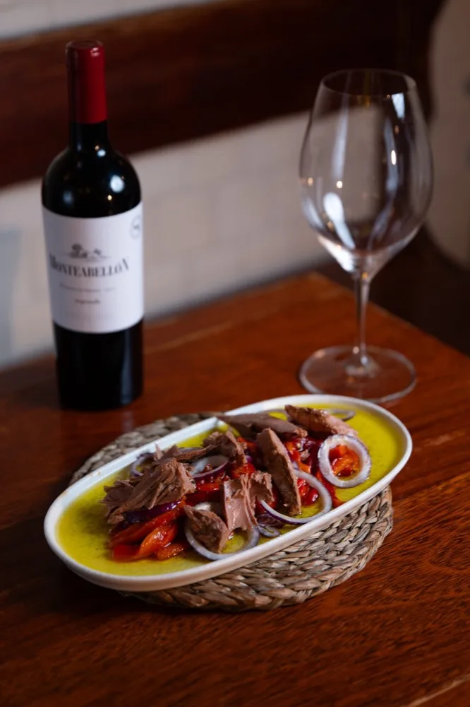 Plato — Bodega Los Tintos Granada